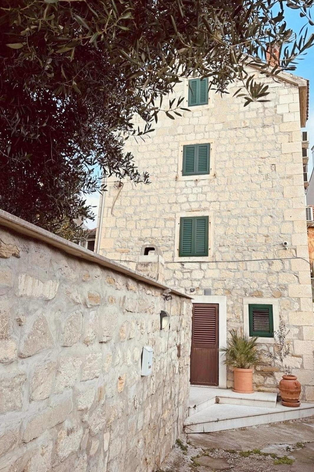 Apartments F&A Split Bagian luar foto