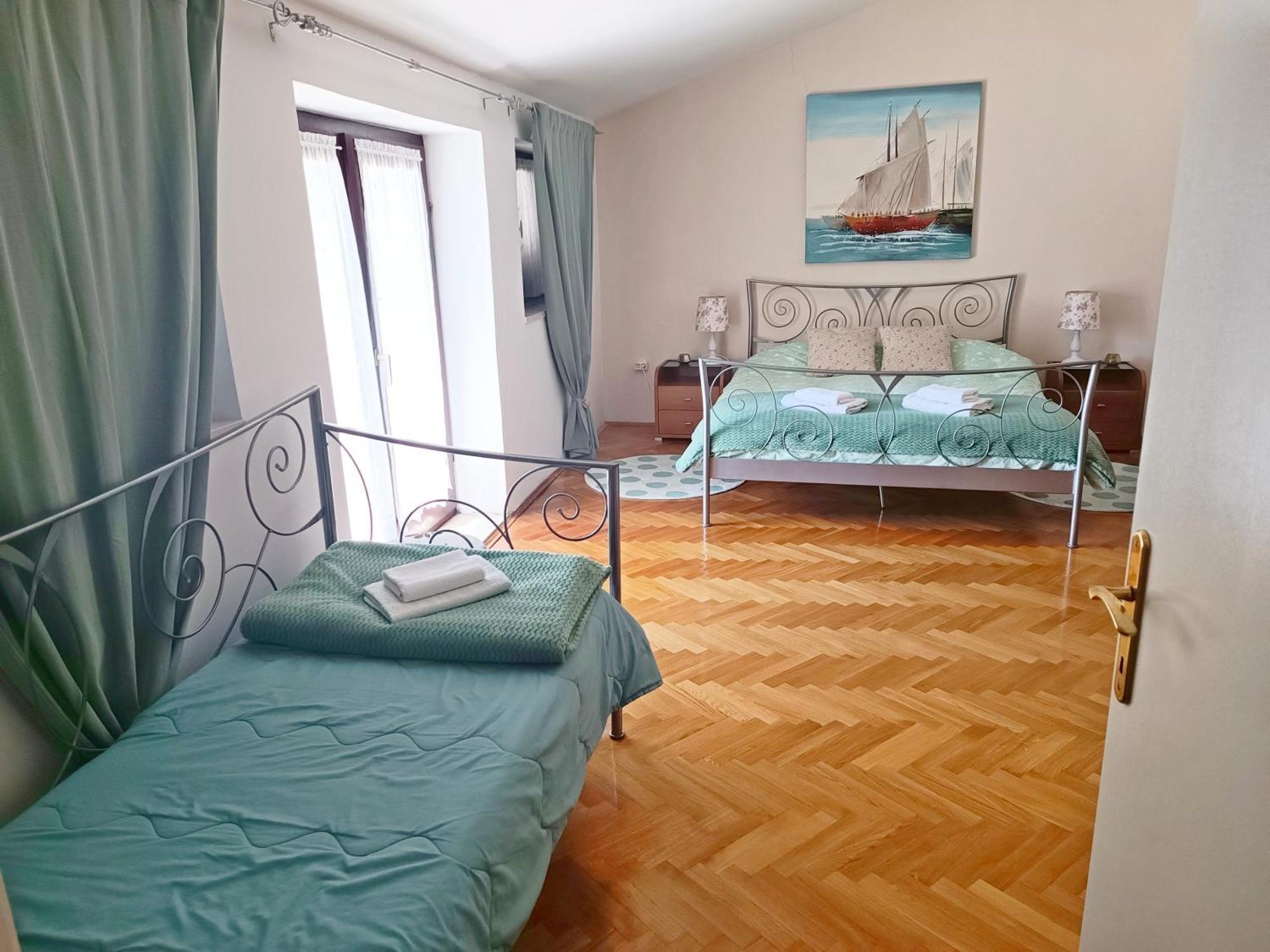 Apartments F&A Split Bagian luar foto