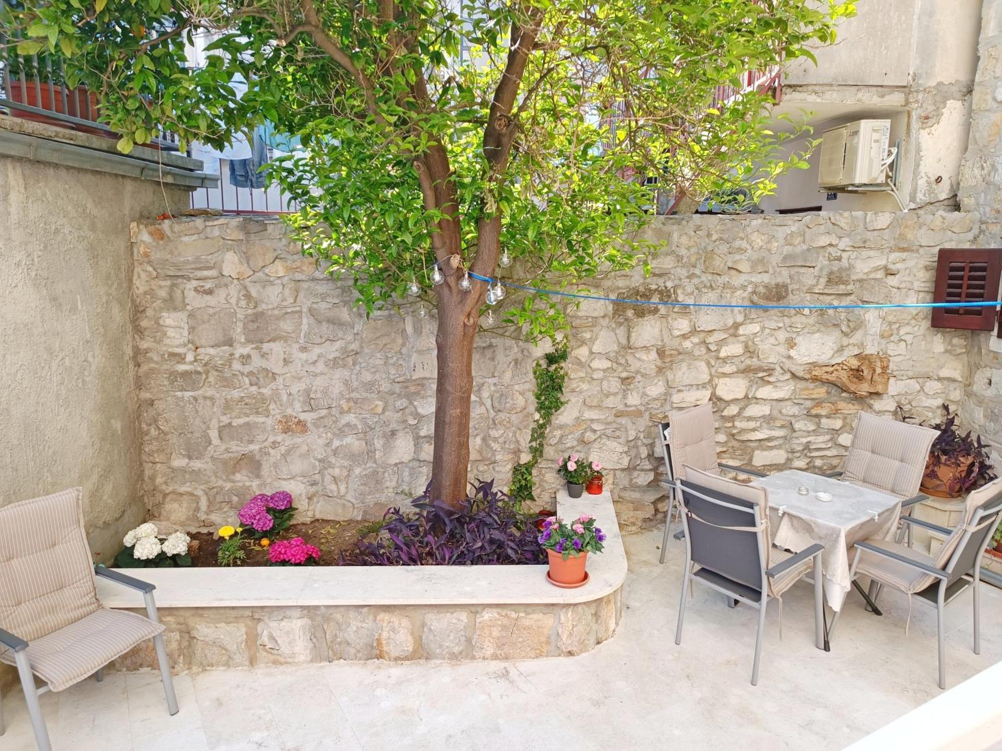 Apartments F&A Split Bagian luar foto